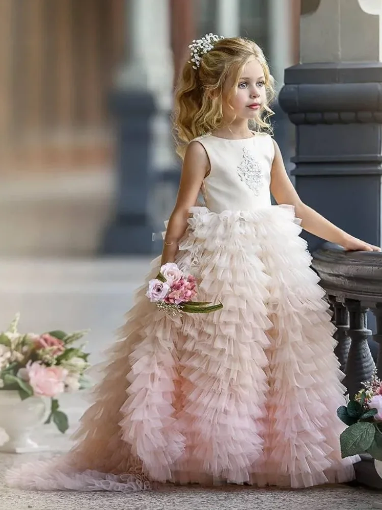 

Flower Girl Dresses Pink Tulle Tiered Appliques With Tailing Sleeveless For Weddings Birthday Party Banquet Gowns