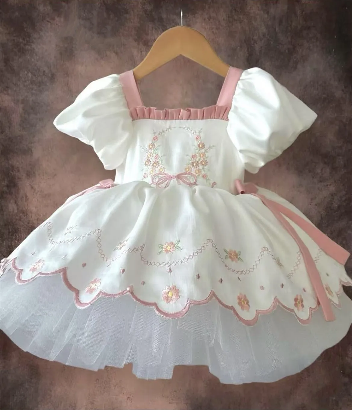 

0-12Y Baby Girl Flower Embroidery Vintage Princess White Dress for Holiday Photography B128