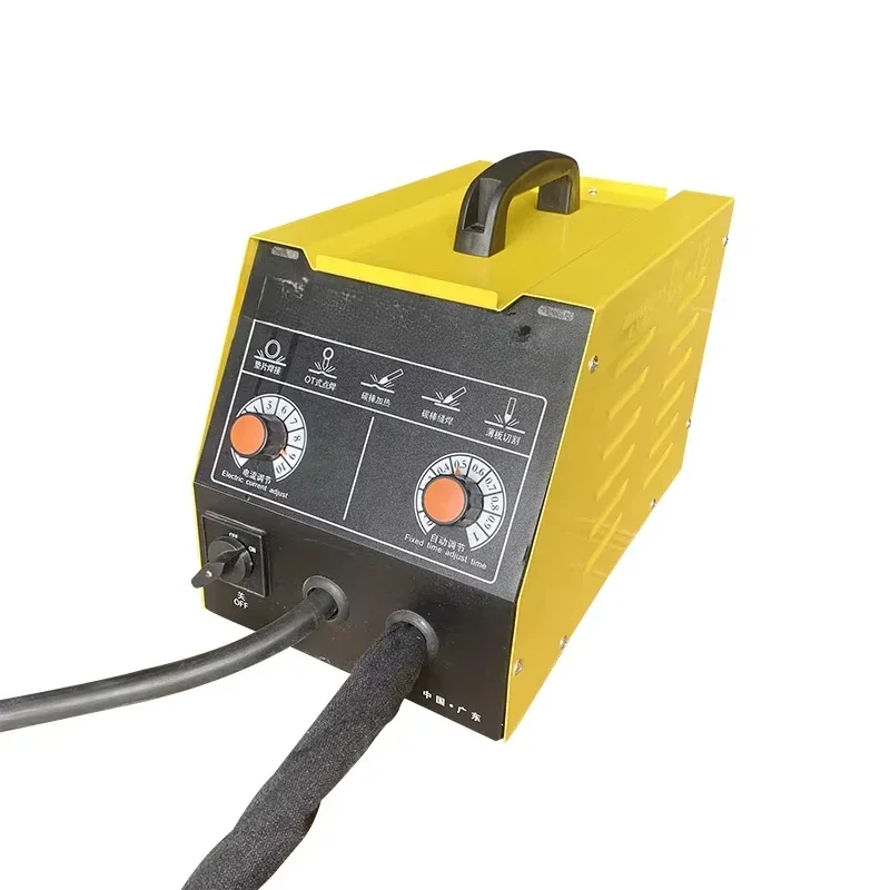 Soudeuse par points pour carrosserie de voiture