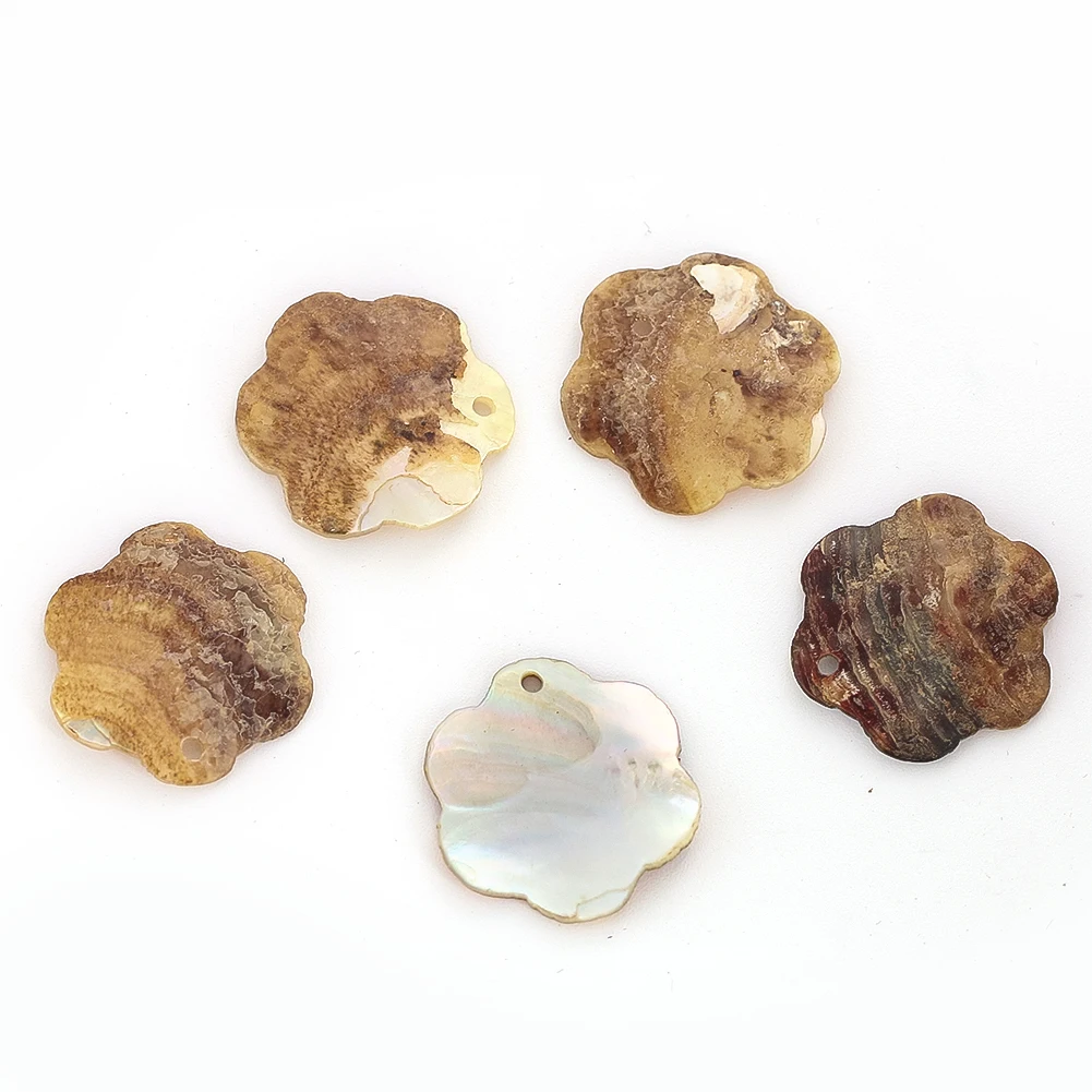 10pcs Natural Shell Pendant 20mm Flower Mother of Pearl Pendant for Jewelry Making DIY Necklace Earrings Craft Accessories