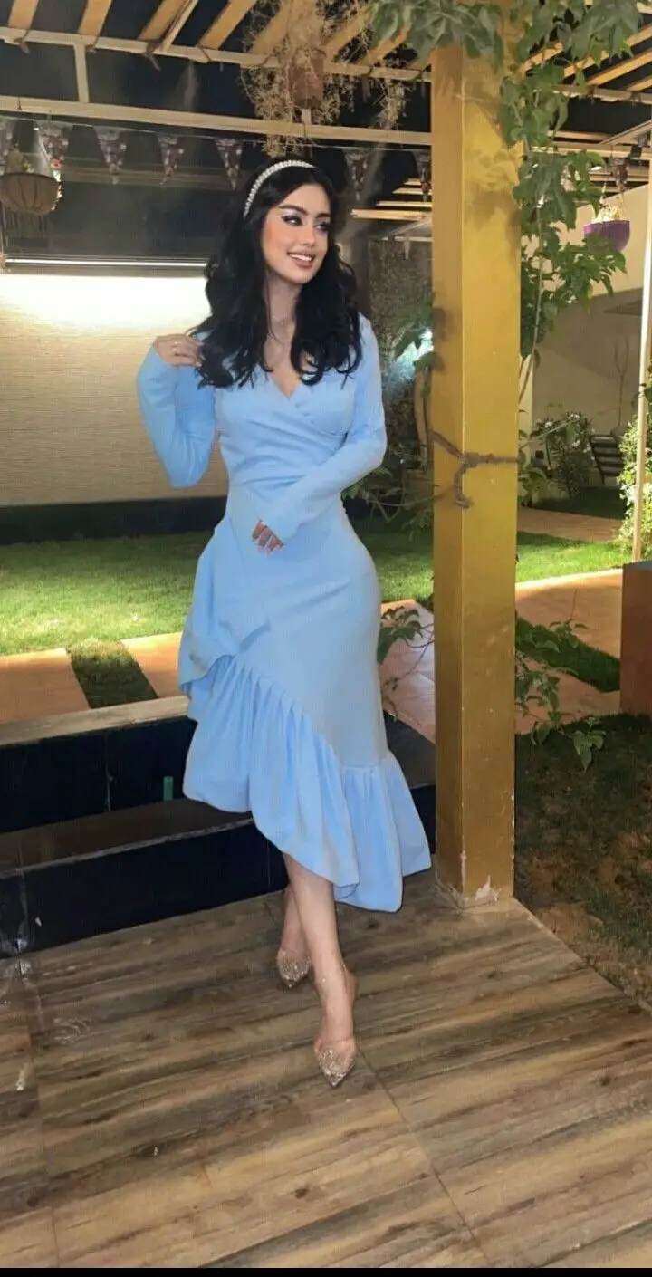 Mermaid Light Blue Women's Prom Dresses V Neck Long Sleeves Formal Occasion Dress Temperament Evening Dress