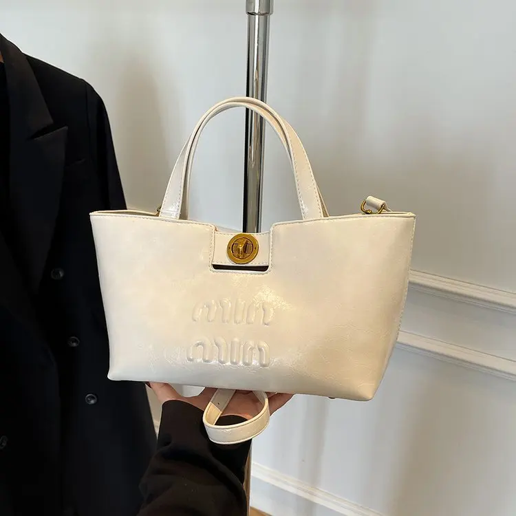 

‌2025Premium PU Leather Tote Bag Women's Large Capacity Commuter Shoulder Bag with Geometric Patterns for Office&Weekend Travel‌