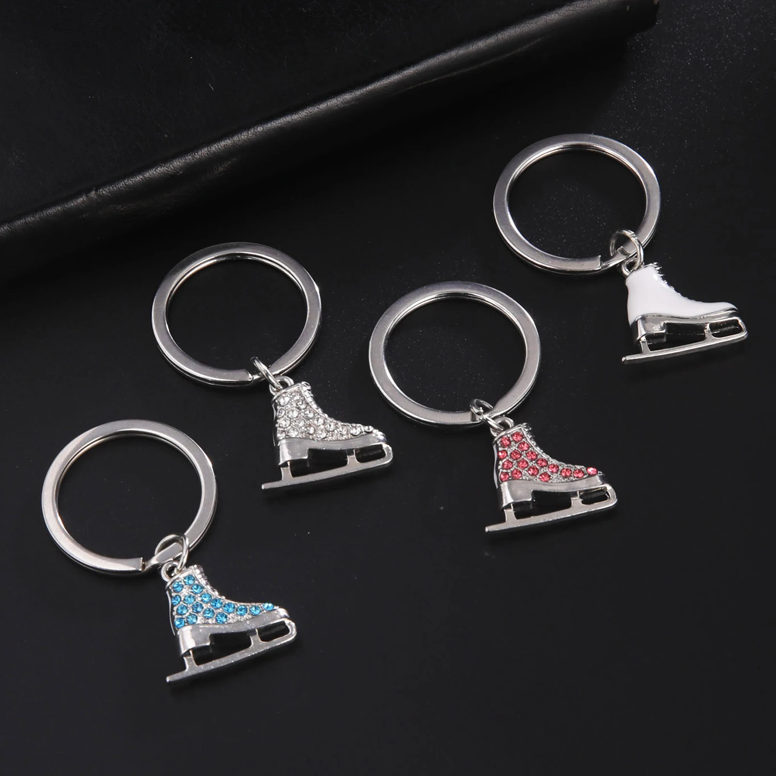 Skyrim Rhinestone Ice Skates Pendant Keychain for Women Girls Metal White Enamel Keyring Sports Jewelry Friends Gift Wholesale