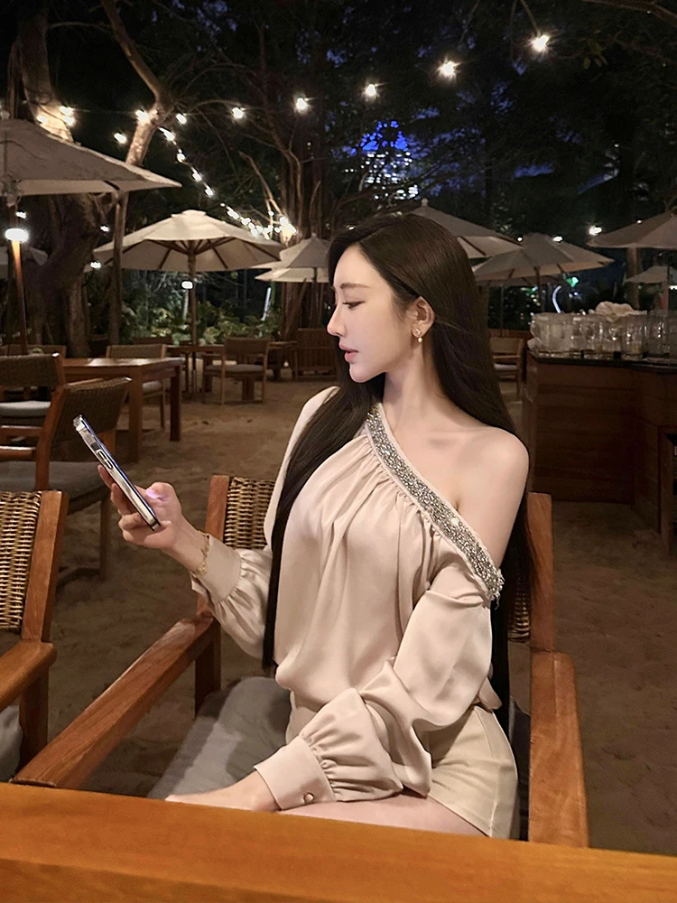 

Champagne Color Double-Sided Silk Cusizable Diamond oulder irt Ele Loose Fit Women's Top Faionable Street Sle
