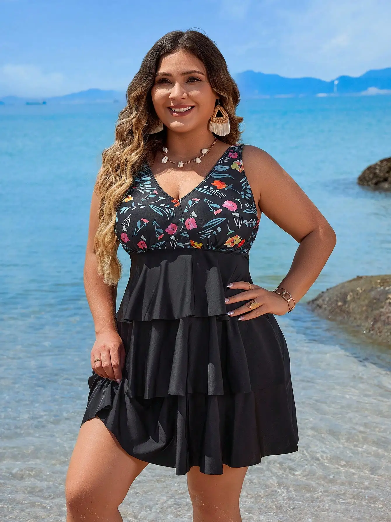 

Plus Size Floral Print Sleeveless Tankini with Ruffled Skirt Cover-Up