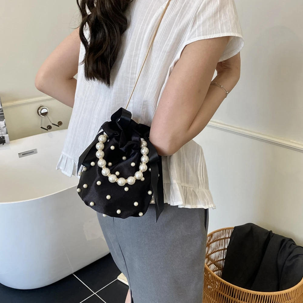 

Handbag Women's Bag Pearl Bag Handbag Fashion Beautiful Shoulder Bag Small Pearls Bag Cross Body Bag for Women Birthday Gift