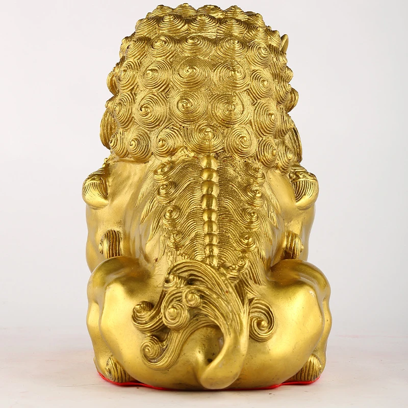 A pair of copper , Beijing , bottomless palace door lions, home crafts and gifts