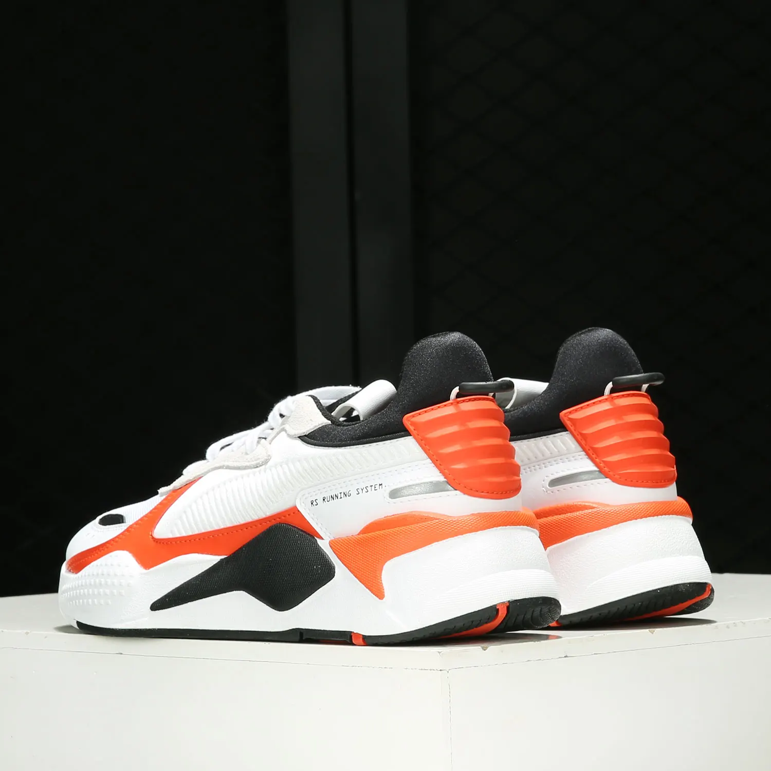 

Оригинальные повседневные спортивные кроссовки Puma RS-X унисекс с амортизирующей толстой подошвой и износостойкой подошвой 380462-01