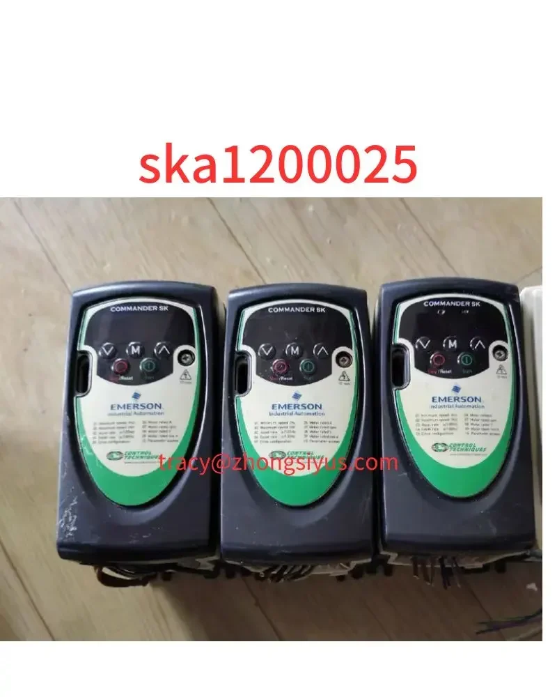 

Used frequency converter ska1200025 220v 0.25 kw