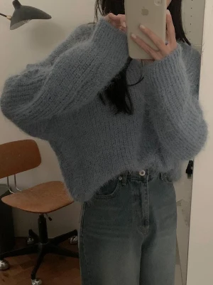 Vネック無地ロングニットセーター ゆったりとした着心地の良いソフトなミンク風秋冬レディーススウィートニット...