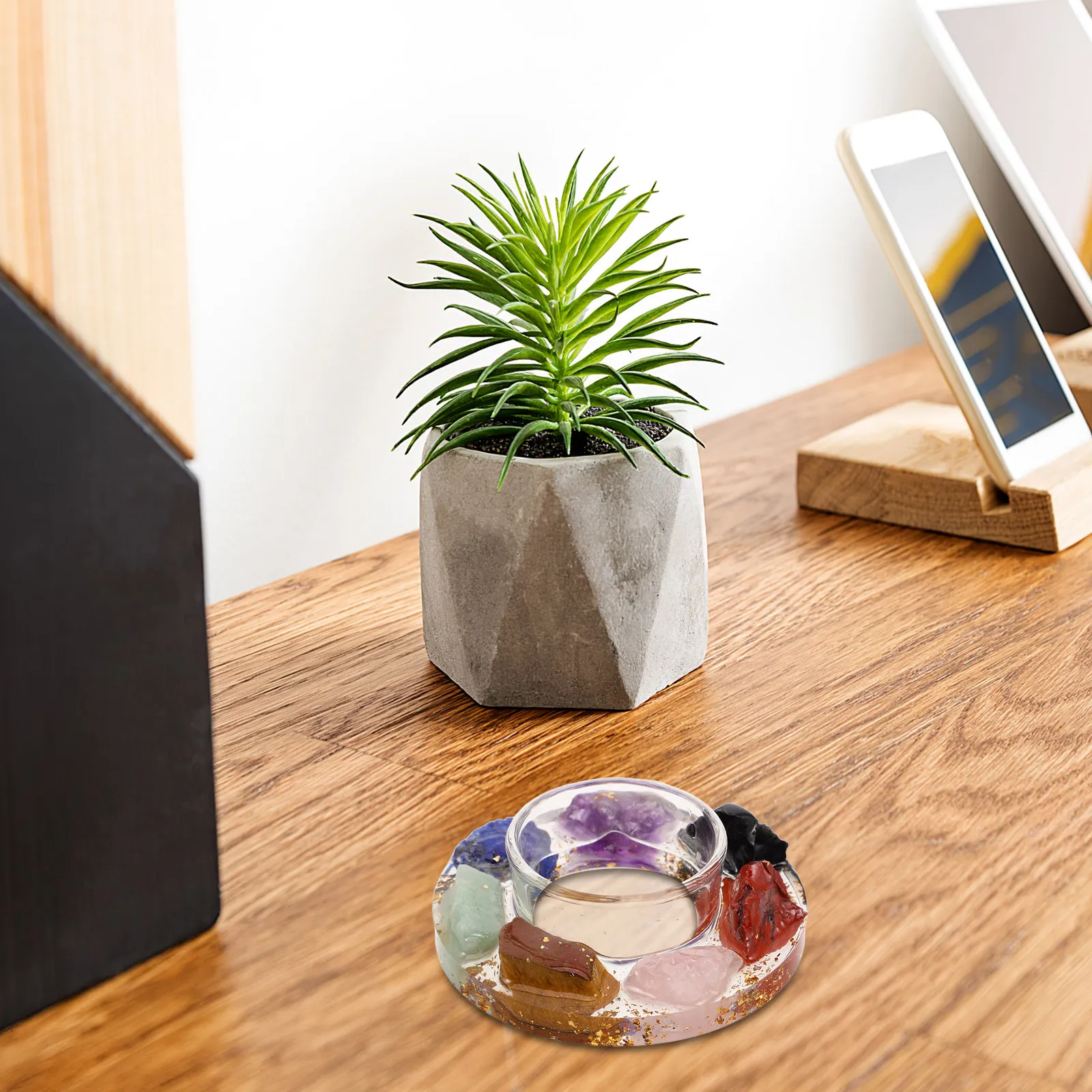 1Set Resin Holder Crystal Stones Decorative Tea Light Holder for Home Dining Living Bedroom Use Candles Tray with Stones