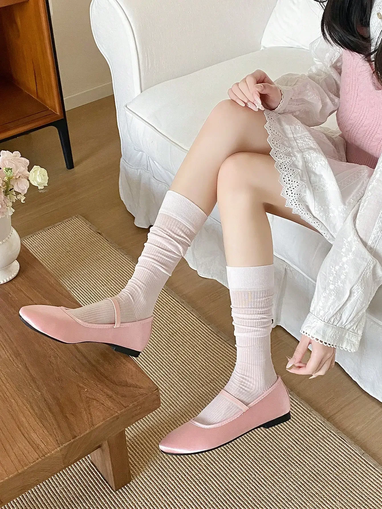 Damen-Seidensocken, hochwertig, neue Mode, Frühling und Sommer, kniehohe Socken für Mädchen, Schulstil, einfache, lässige lange Socken – Detail 3