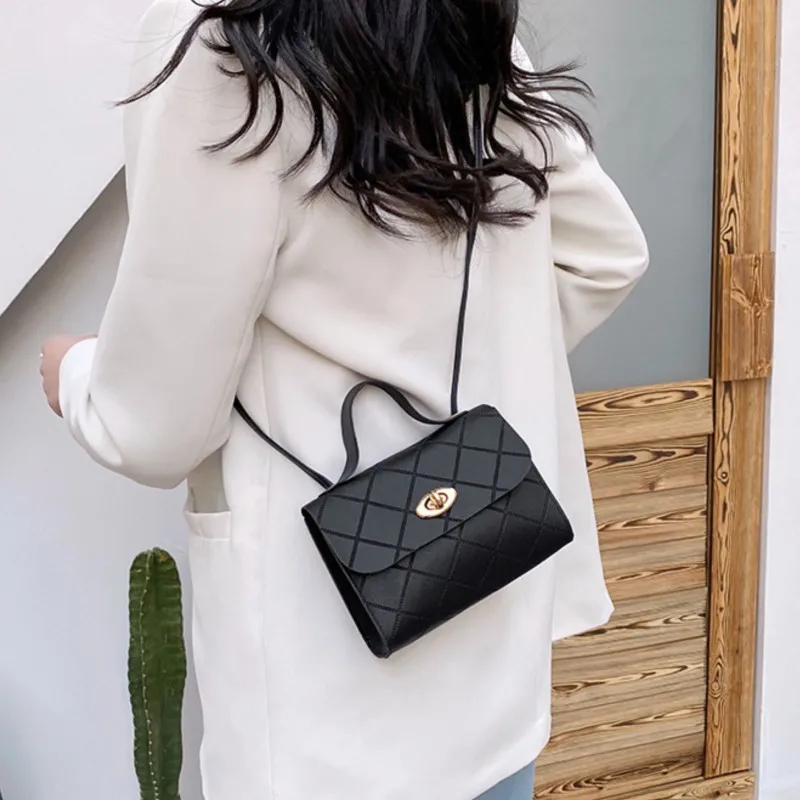 Women\'s Handbag Small Shoulder/Crossbody Bag Mini Purse Lock Button Simple Messenger Bag Wholesale Female Fashion Ladies Bags