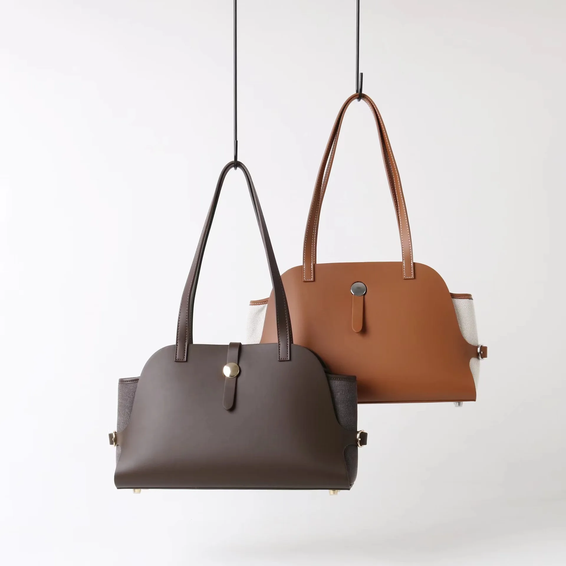 

2026 New Light Luxury Niche Cowhide Splicing Cotton and Linen Portable Tote Bag Underarm Bag Large-capacity Commuter Women's Bag