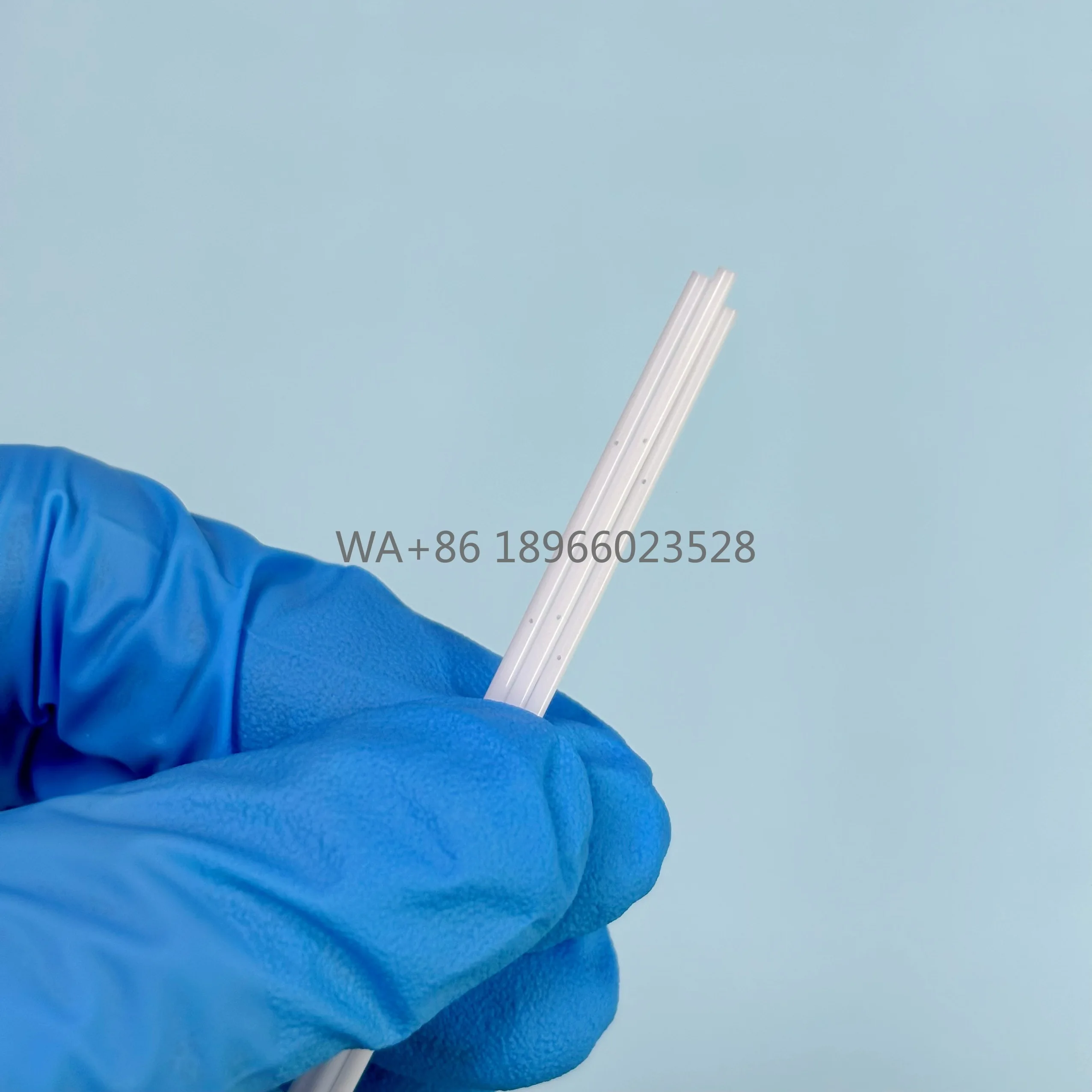 tube-en-plastique-avec-processus-de-percage-catheter-medical-en-plastique-personnalise-pour-imagerie-radiologique-fabrique-en-usine