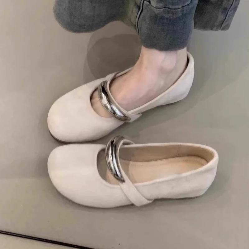 

2025 New Women Shoes Fashion Loafers Casual Sport Shoes Winter Suede Woman Sneakers Elegant Shallow Dress Walking Zapatos Mujer