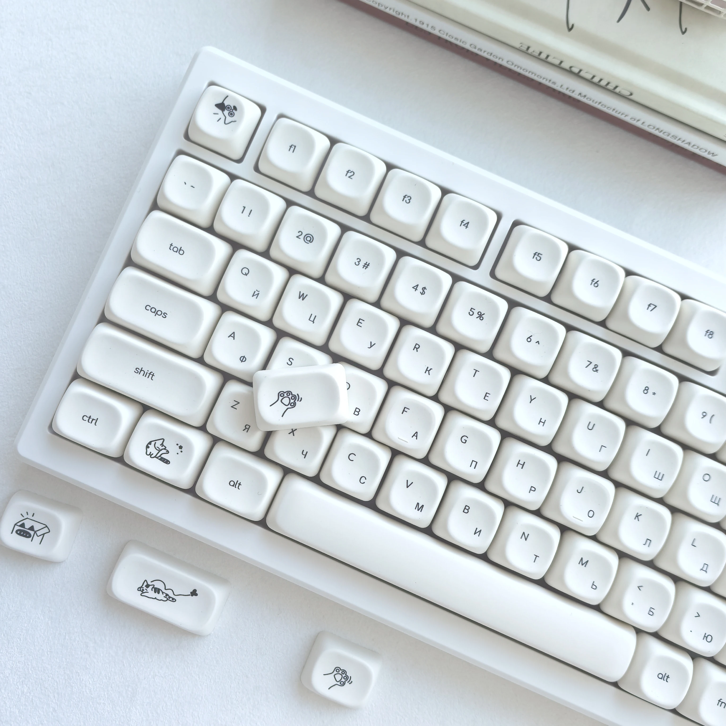 MAIMOOO Russian Keycaps Milk White Kitten Azerty Layout French Customized Keyboard Keycaps Cute Kitty Lines Simple White 126Keys