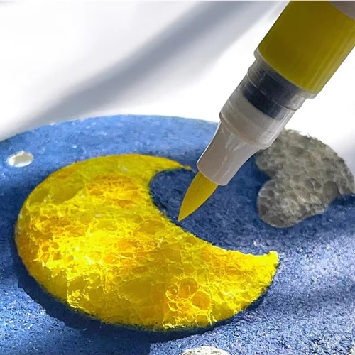 الورق والوسائط القابلة للطباعة