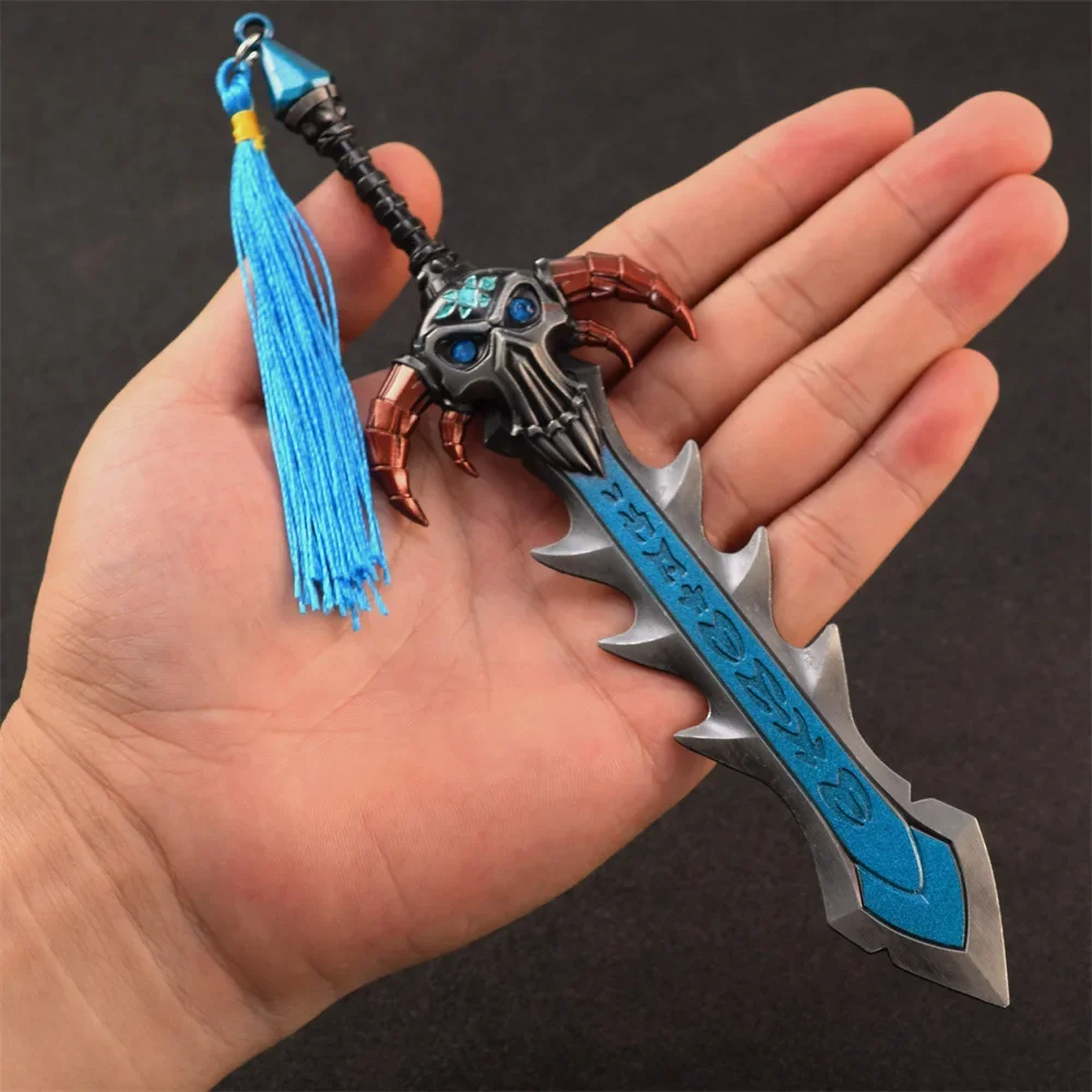 20cm Slayer of The Lifeless Sword Keychain WOW Game Peripherals Instance Zones Naxxramas All Metal Sword Model Ornament Gifts