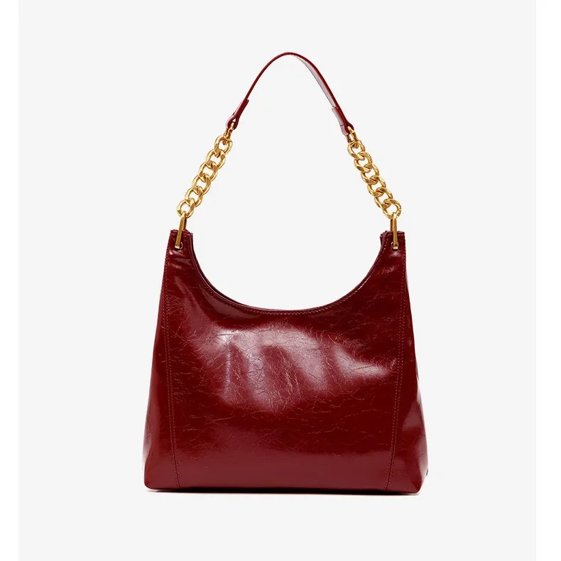 2025 حقيبة جلدية لامعة جديدة متعددة الاستخدامات باللون الأحمر الفاخر على الطراز الحضري البسيط تحت الإبط للاستخدام اليومي حقيبة كروسبودي