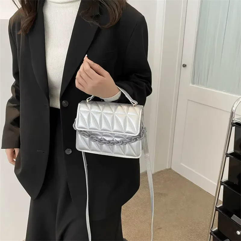 Casual and Simple Handbag, Fashionable ModeL Solid Color Single-shoulder Bag Trendy Foreign Style, Thick Chain Small Square Bags