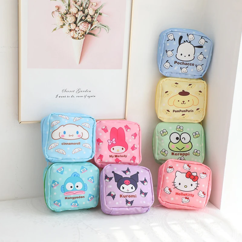 1 buah Sanrio Hello Kitty Kuromi tas menstruasi Cinnamoroll lucu hati Girly portabel kapasitas tinggi tas penyimpanan serbet sanitasi