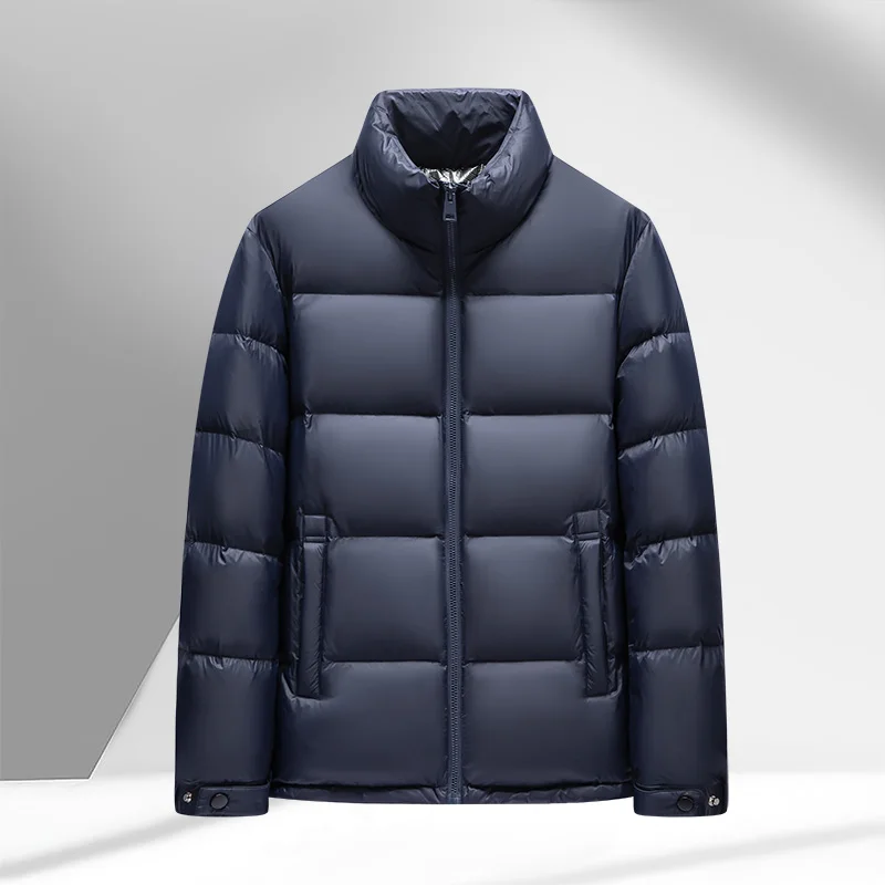

Осенью и зимой 2023 года. Мужская куртка на утином пуху на 90 градусов – это модное и модное теплое хлебное пальто.