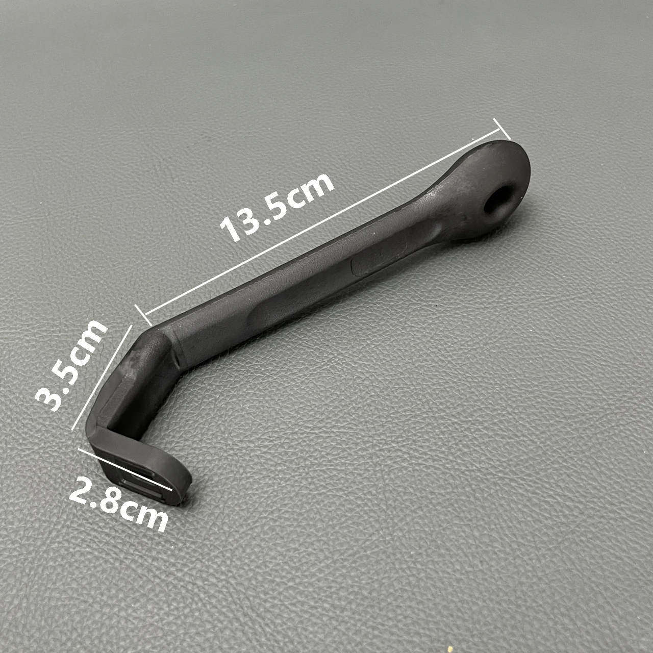 For Skoda Octavia 2004-2017 Fabia  2007-2015 Luggage Compartment Lid Lining Handle Trunk Closing Handle  1Z5 827 895  1Z5827895