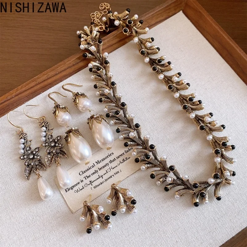 Vintage Irregular Geometric Pearl Pendant Necklacse for Women Retro Mixed Shape Baroque Collar Chain Statement Jewelry