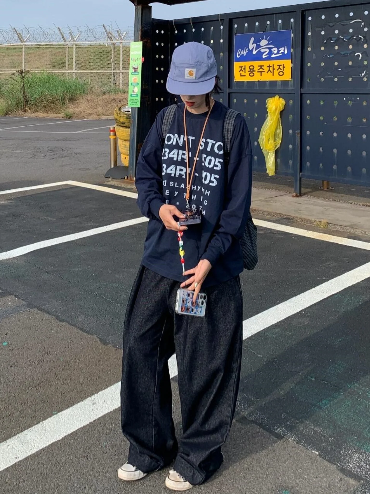 

Retro American Streetwear Long Sve Cotton T-irt Women's Autumn New Sle Faded Letter Print Lazy Sle Top