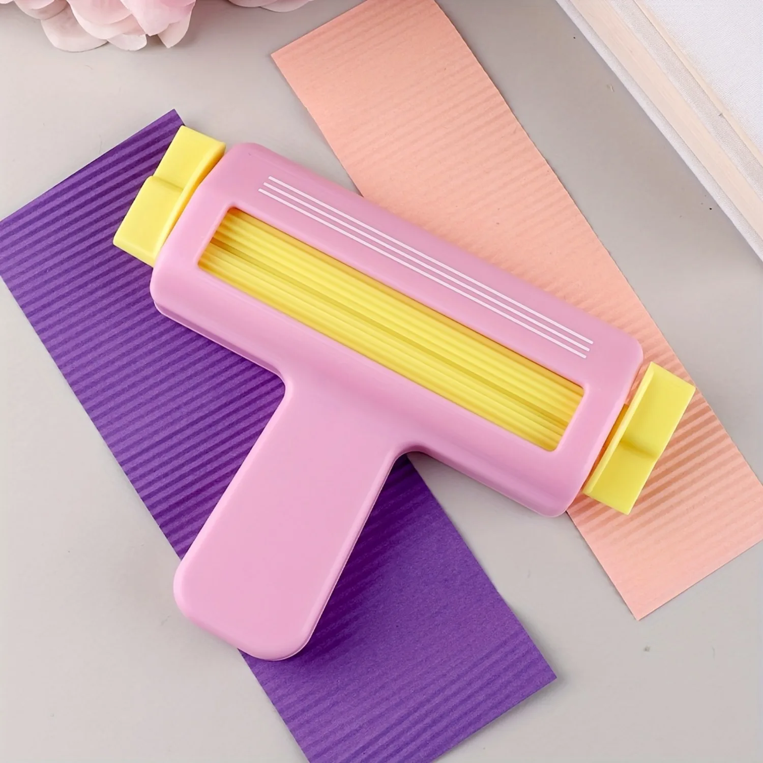 Stripe Pattern Plastic Embosser – Durable Crafting Roller for Enhanced Paper Textures, Back-to-School Projects & Stationery