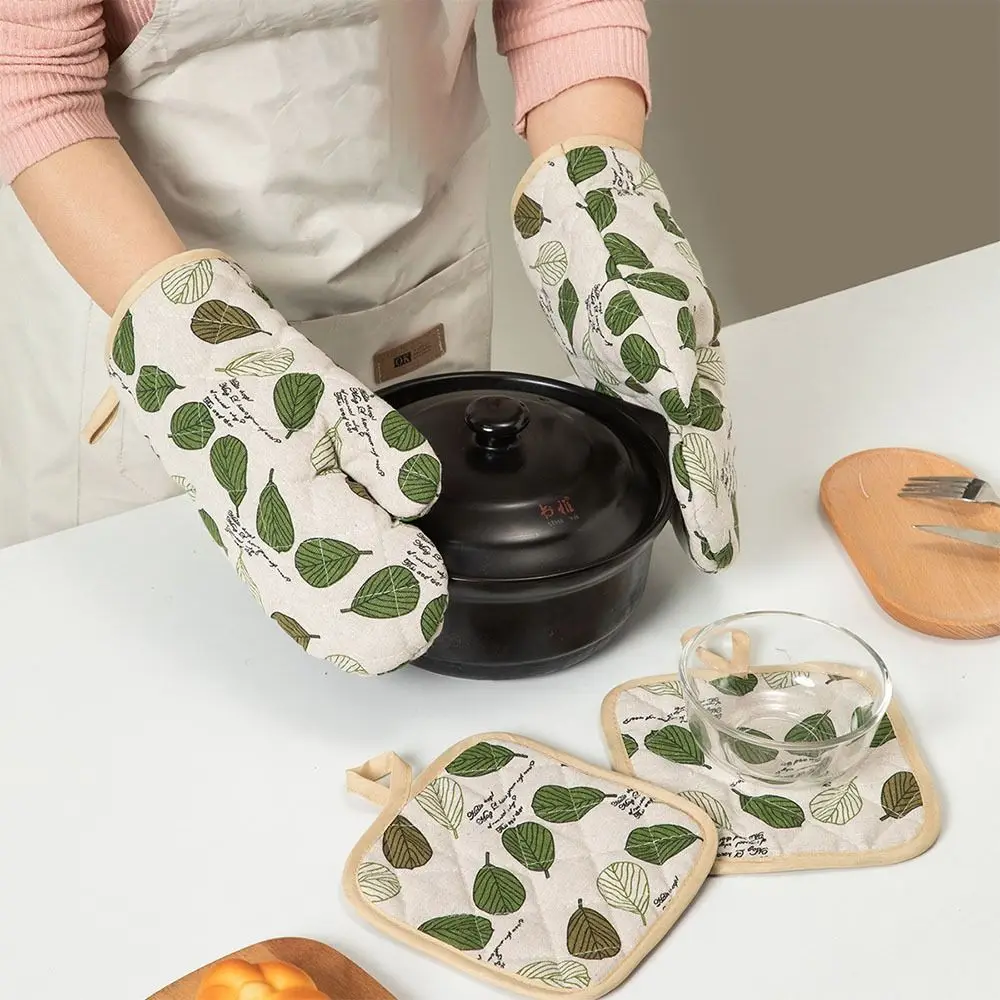 

4Pcs Thickened Oven Gloves Set Anti-scalding Cotton Linen Heat Resistant Gloves Non-slip High Temperature