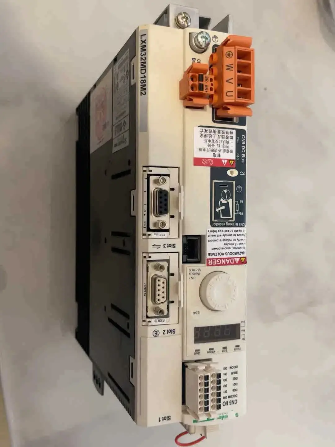 Сервопривод LXM32MD18M2 для Schneider