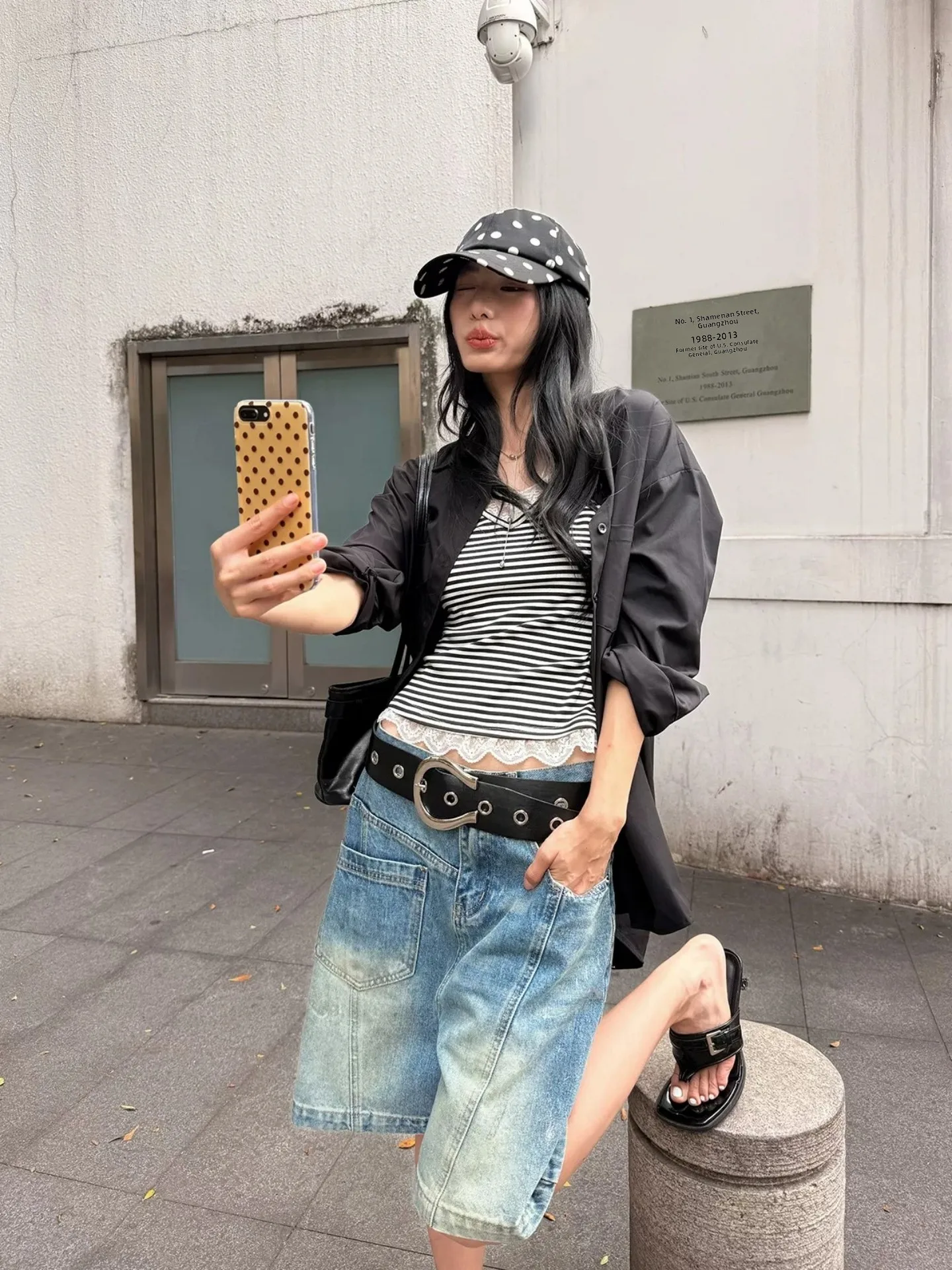 Retro Pocket Straight Leg Denim Shorts Women's Reverse Wear Summer Casual Wide Leg Five-Quarter Pants Street Style Vibe