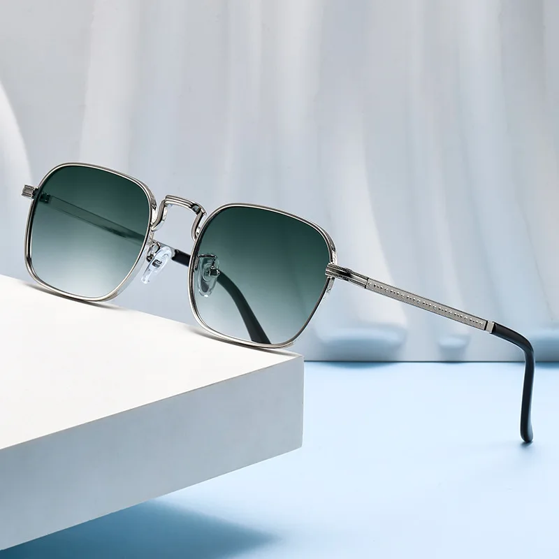 

Vintage Square Sunglasses Men Metal Small Rectangle Gradient Luxury Shades Trendy Retro Brand Designer Outdoor Metal Sun Glasses