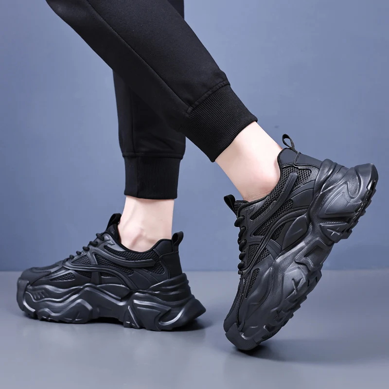 New Hot Summer Hiking Lightweight Bottom Shock Absorbing Walking Shoes Breathing Shoes Soft Casual Running Shoes Very Good