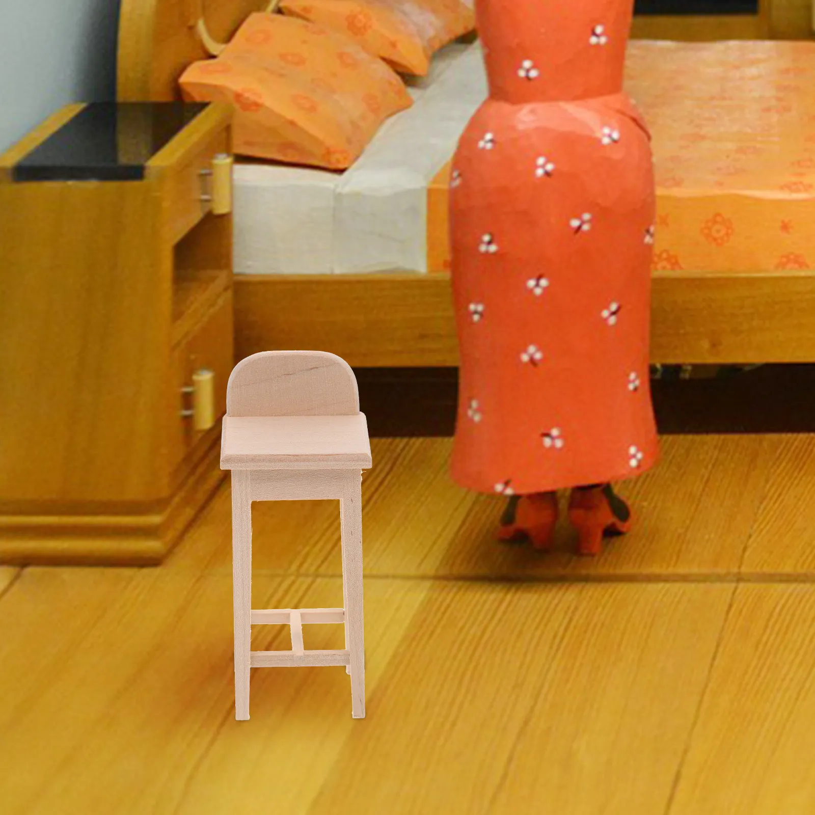 

Miniature Chair Ornament Mini House Chair Accessory Realistic Decorative Mini Furniture for Home Decoration Landscaping Scene