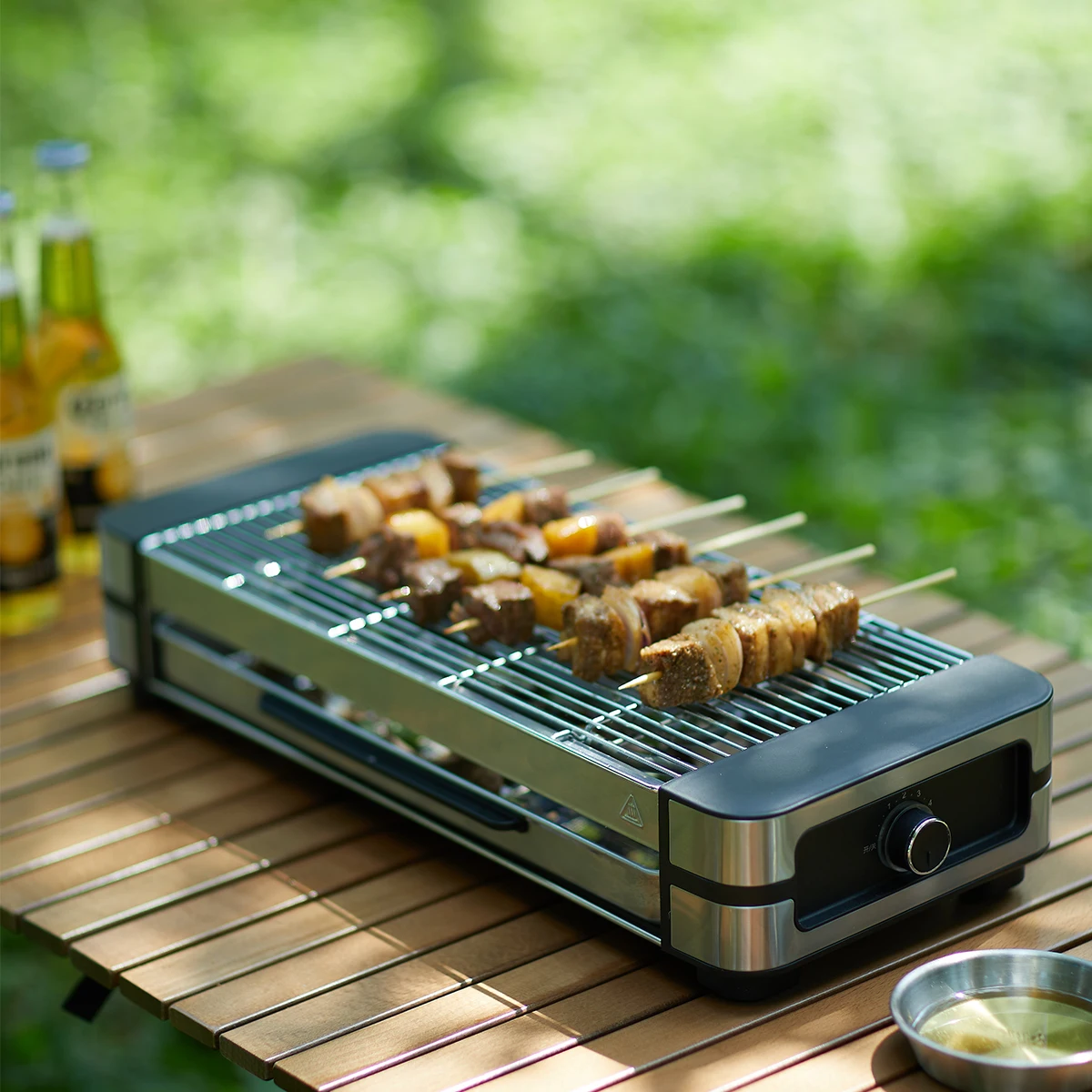 Stylish AMERZIS Stainless Steel Electric Grill for Indoor and Outdoor Use, 110-130V American Plug with Temperature Control and Removable Surface Brush, Ideal for Cooking Steaks and Vegetables