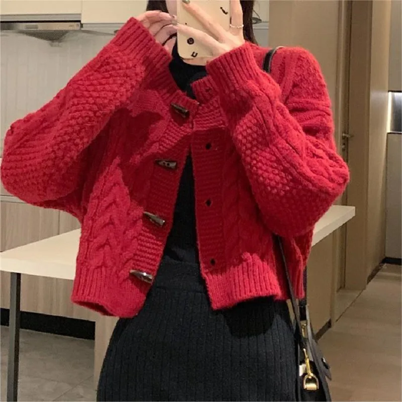 Horn Button Buckle Twist White Knitted Cardigan Single Breasted Women O Neck Loose Sweater Outwear Top 2025 Autumn Winter