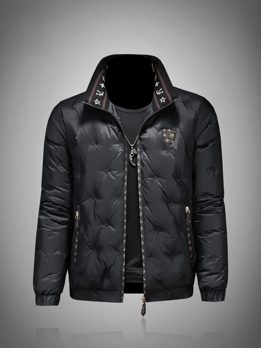 

High-End Lightweight Men's down Jaet Faionable Embroidered Stand Collar ort Sle Urban Youth Outerwear Winter 2025