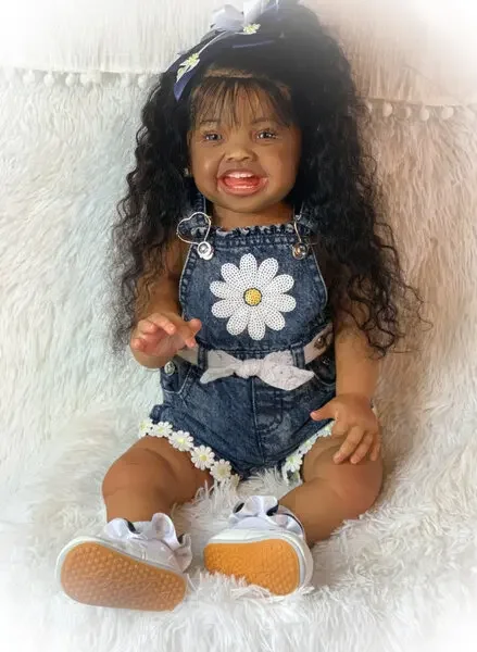 Fornitura limitata personalizzata Reborn Baby Mila da 28 pollici con pelle scura bambola già finita versione africana bambola enorme