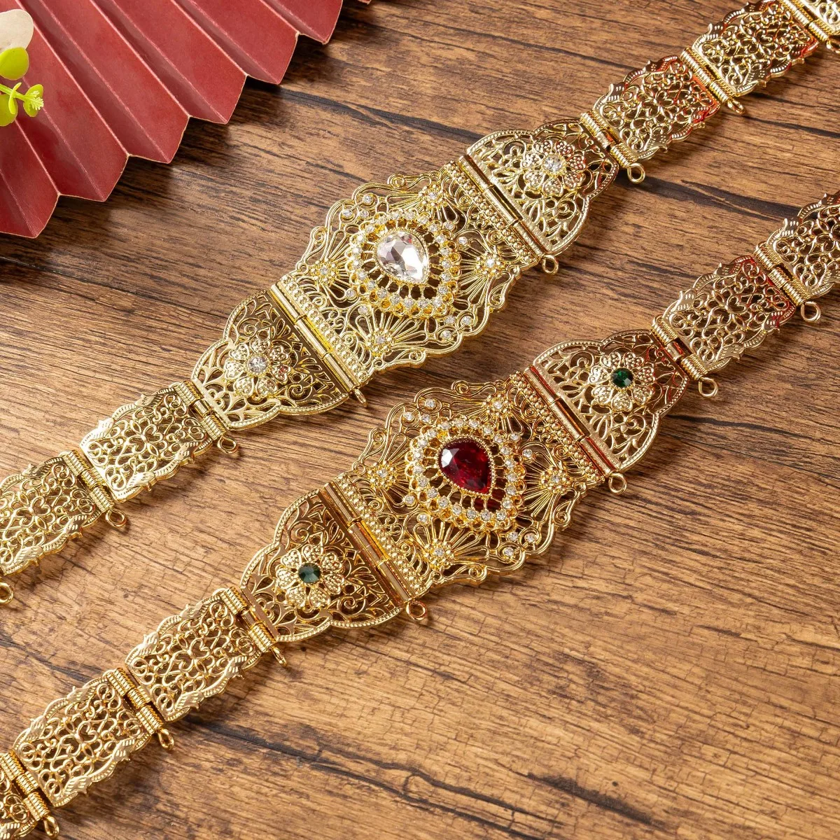 

A Unique Middle Eastern-Style Hollowed-Out Drop-Shaped Inlay Craftsmanship Vintage Court-Style Bridal Belt