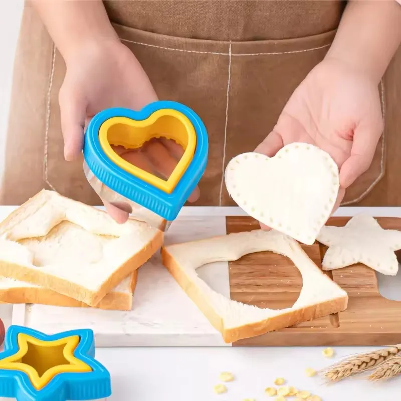 Sandwich cutting and sealing machine, biscuit plastic cutting machine, household kitchen tools, baking molds, creative cutting