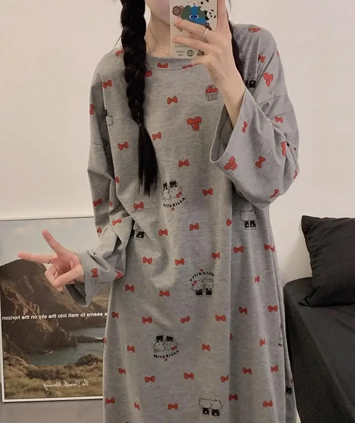 ثوب نوم هالو كيتي للسيدات لخريف وشتاء 2025 بأكمام طويلة، ملابس نوم كاواي لطيفة من القطيفة المريحة، ملابس منزلية للاستلقاء
