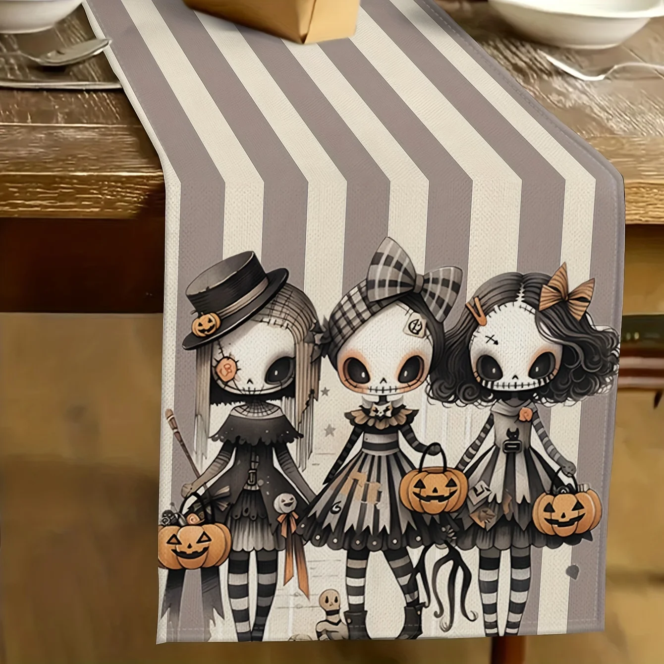 1pc Halloween Girl Table Runner Spooky  Pumpkin Design Black Kitchen Dining Table Decor for Fall Seasonal Indoor/Outdoor Party