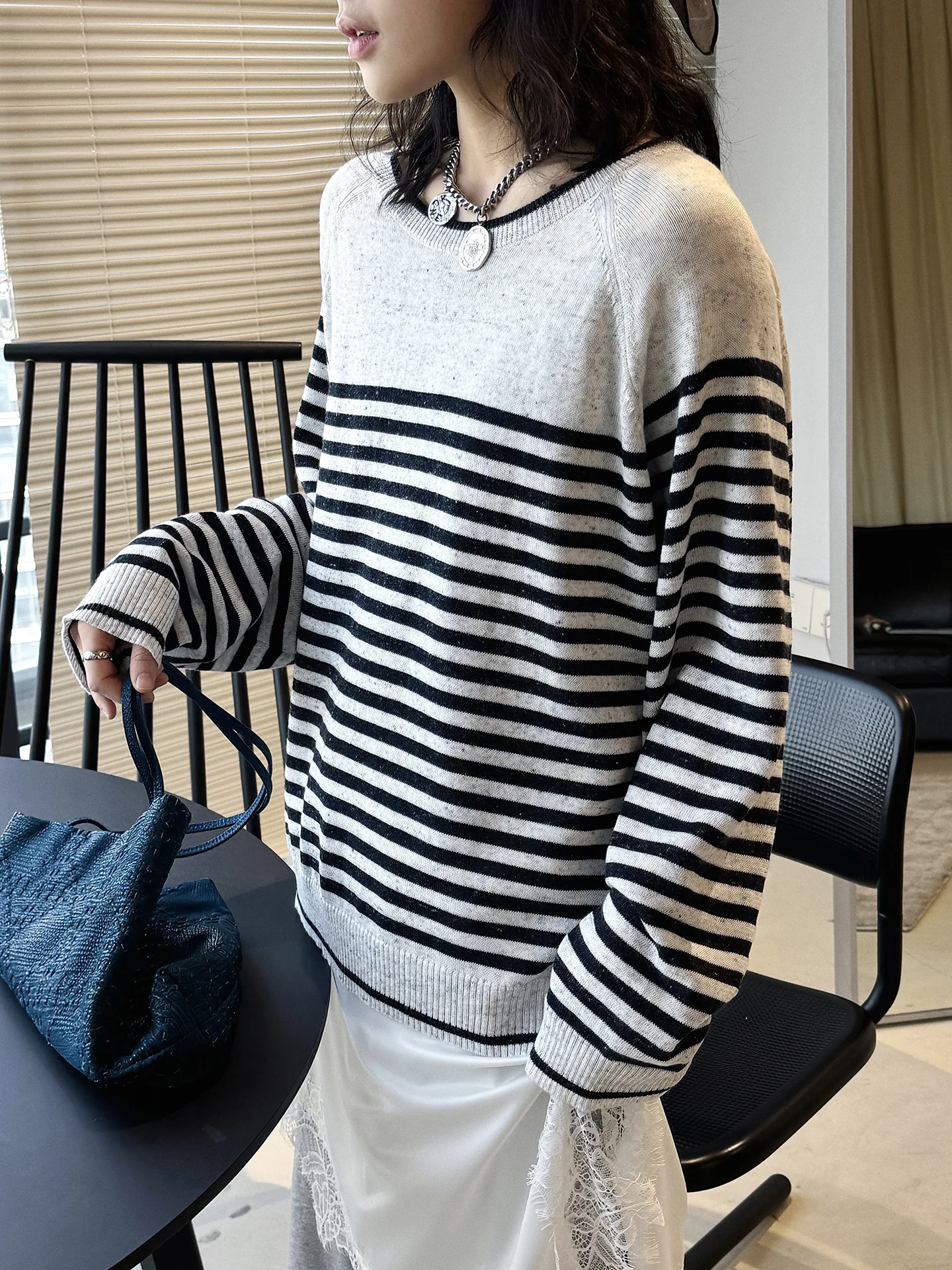 

Spring and summer retro fashionable contrasting striped wool knit sweater round neck loose top for women