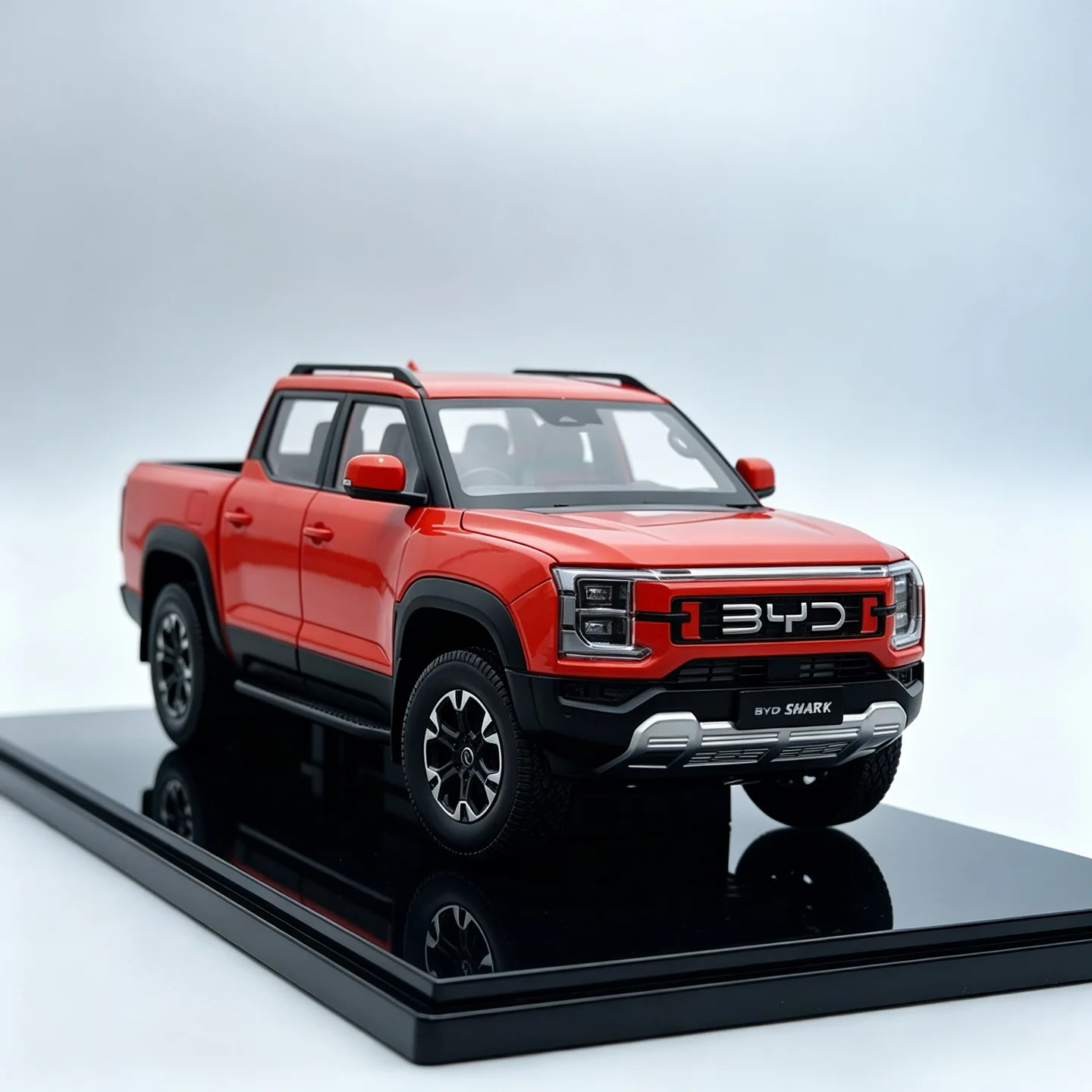SHARK 6 Micromodel,BYD Die-Cast Metal Replica,Alloy Car Model, Display, Desktop Decoration,blue，red,1: 18
