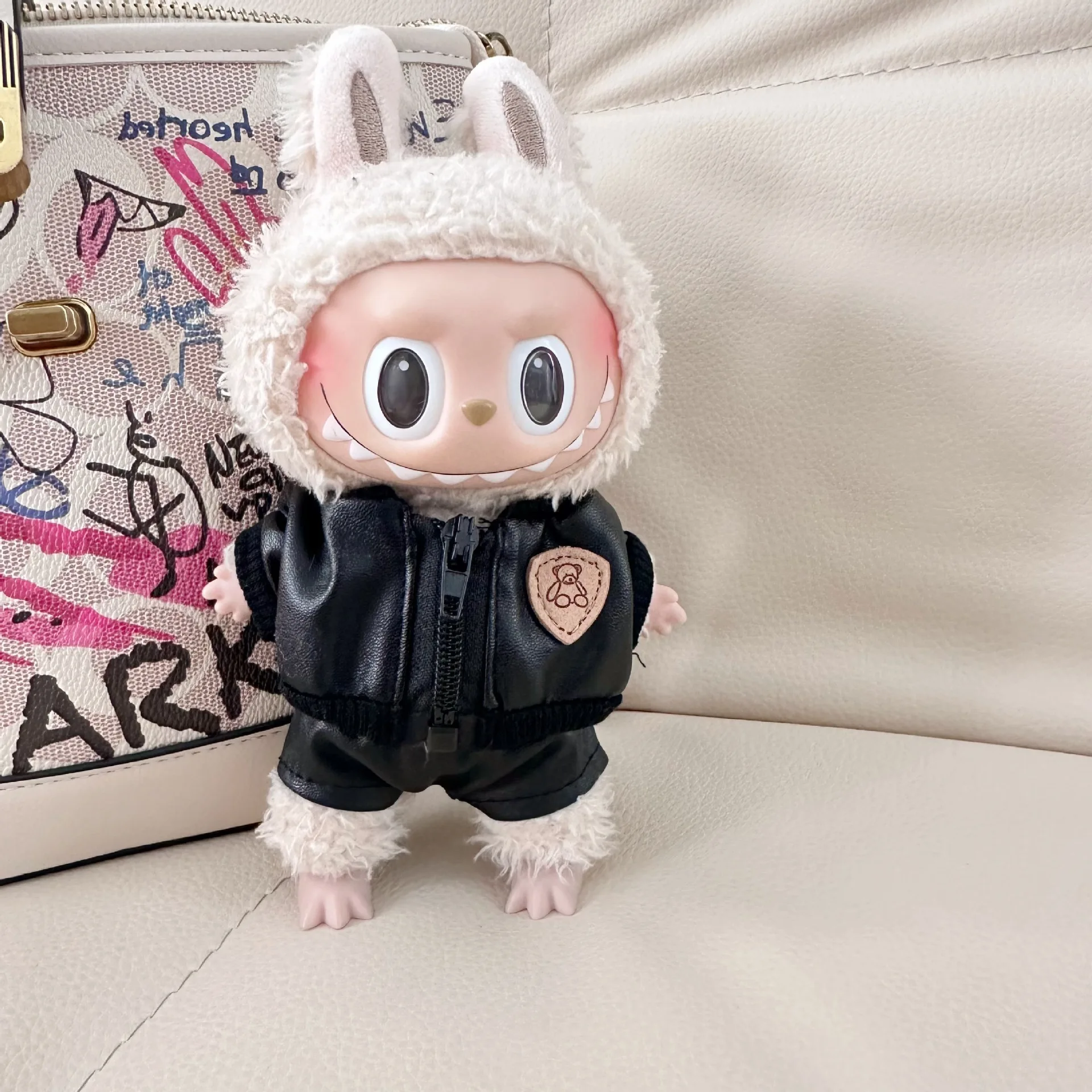 17cm Cool Leather Suit Labubu Clothes Plush Idol Dolls Jumpsuit Fashionable Jacket Leather No Doll Korea Kpop Exo Accessories