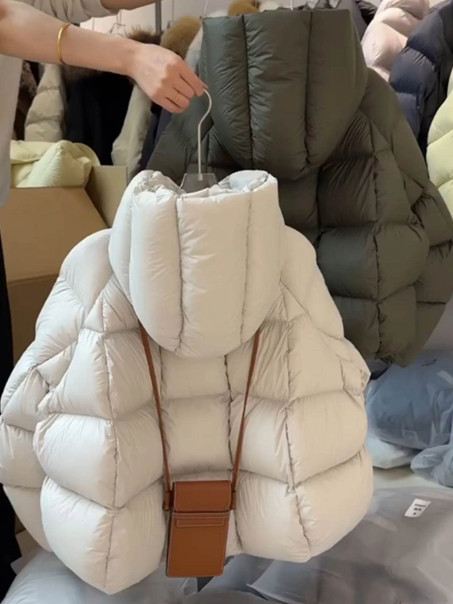 Unique ort Thiened Winter Puffer Jaet Women's 2025 New Sle Casual Fit High Waist Long Sve Hooded Coat Warm Daily Wear