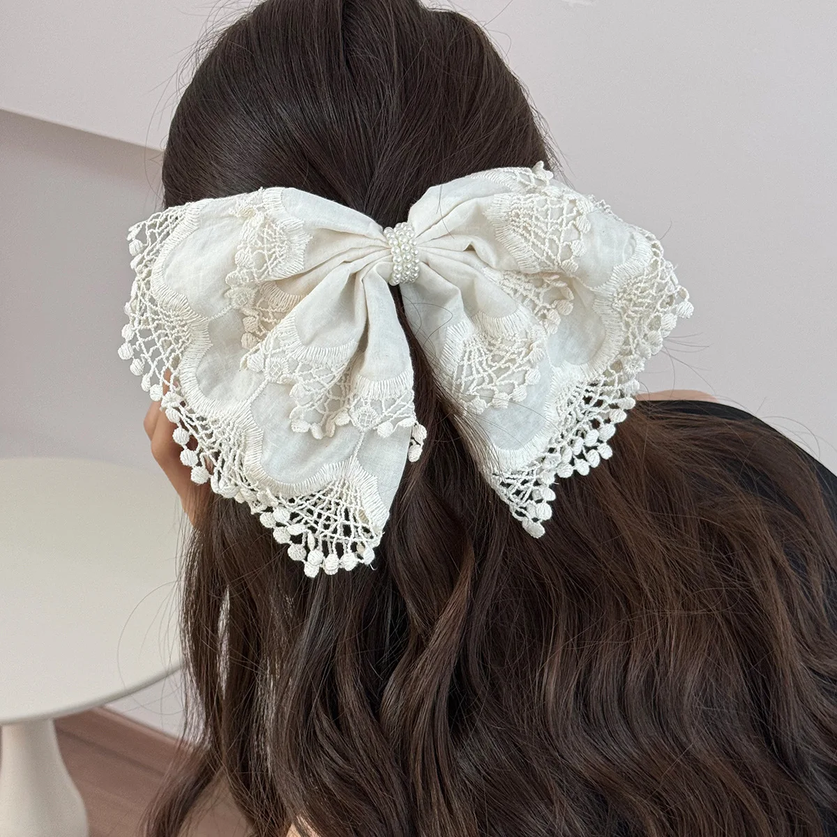 

Large hair clips for girls women pin butterfly bow accessories fascinator barrette Designer vintage pearl 2025 new in Gift kpop